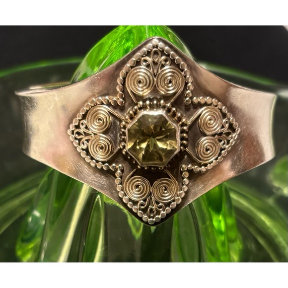 Lemon Quartz 4.65ct. {Michou} Sterling Silver Cuff Bracelet Boho Exclusive - Picture 2 of 7
